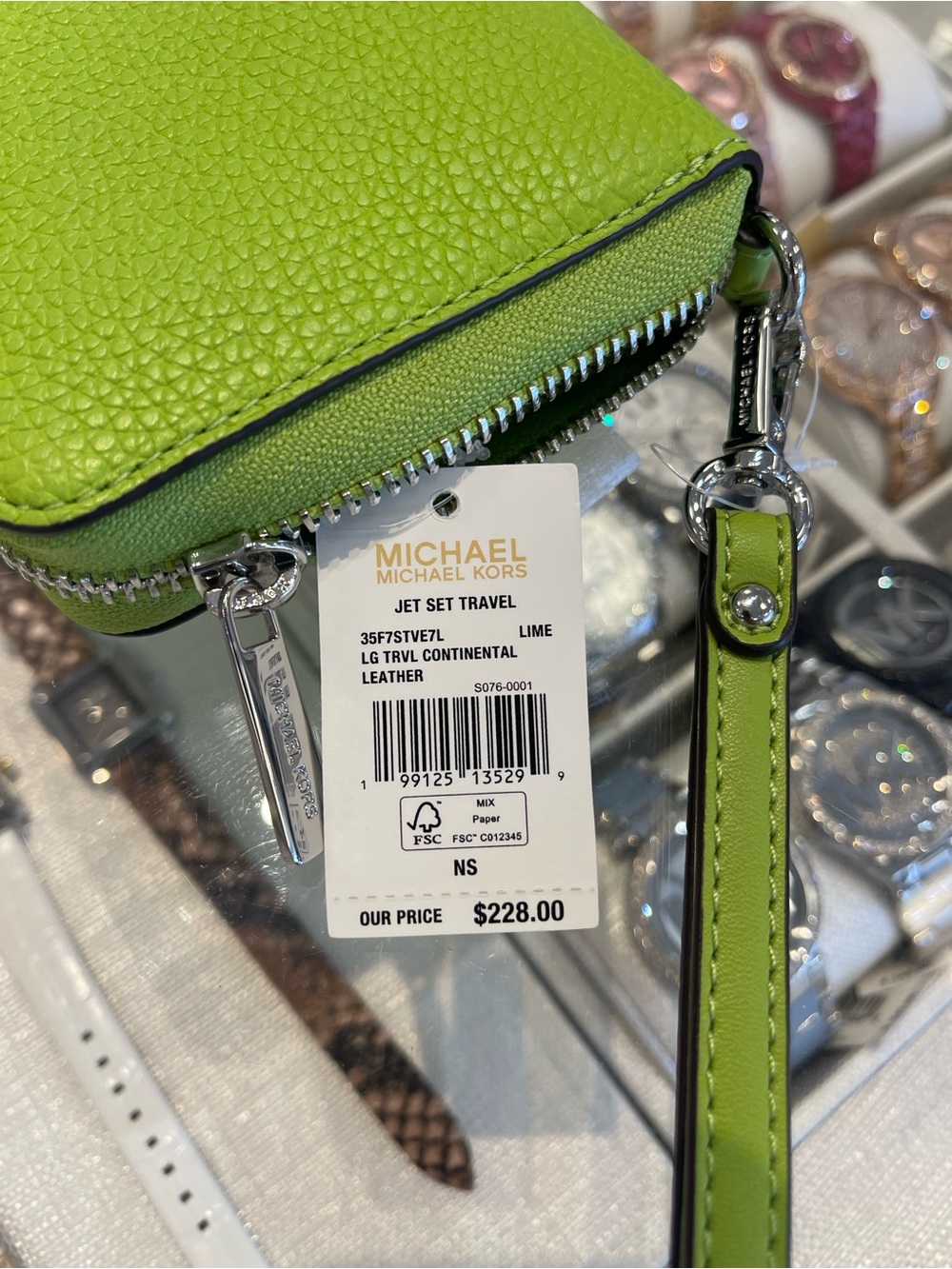 Michael Kors Lg Pebbled Leather Continental Wallet Wristlet Phone Holder 
Lime
N - Picture 9 of 16